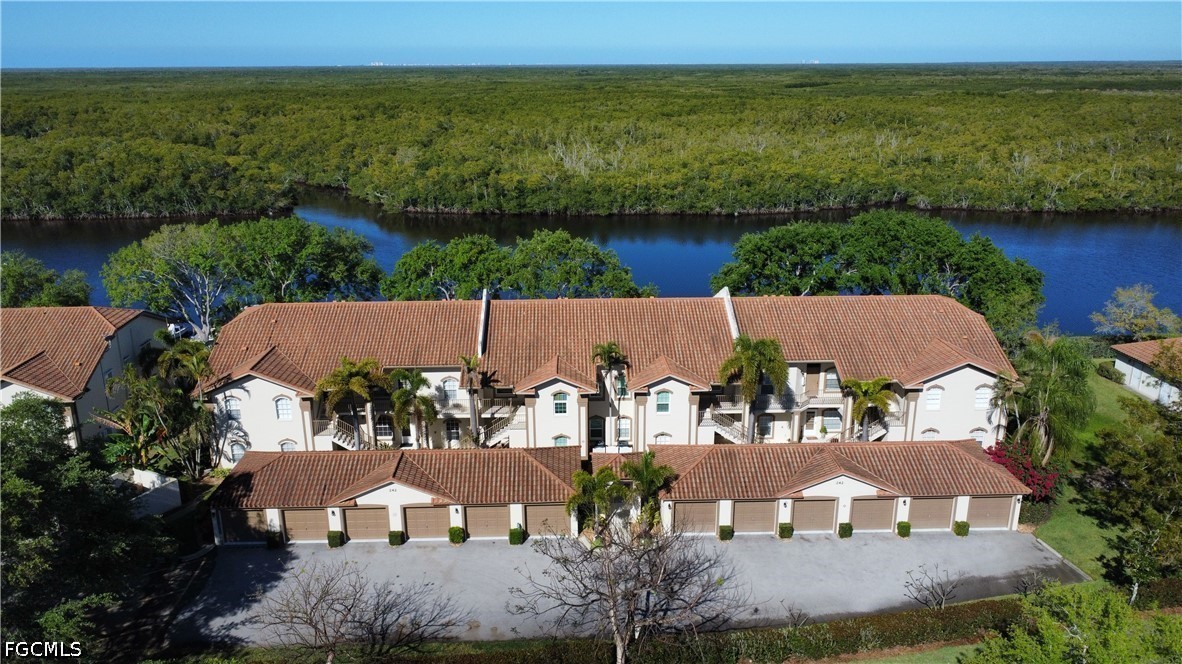 3 Bed Waterfront Home for Sale in Naples, photo 5