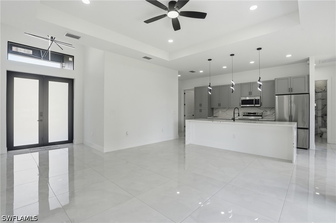 3 Bed SingleFamilyResidence for Sale in Lehigh Acres, photo 5