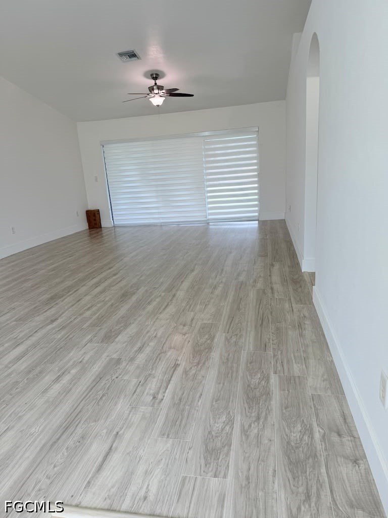 3 Bed SingleFamilyResidence for Sale in Cape Coral, photo 5