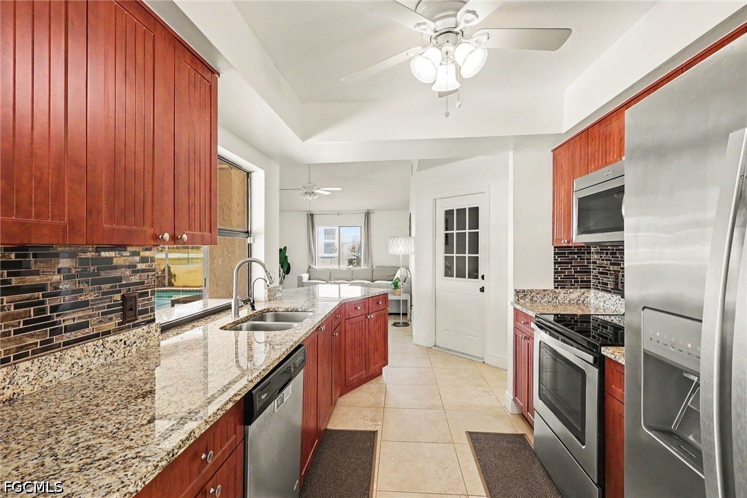 3 Bed Pool Home for Sale in Fort Myers, photo 5