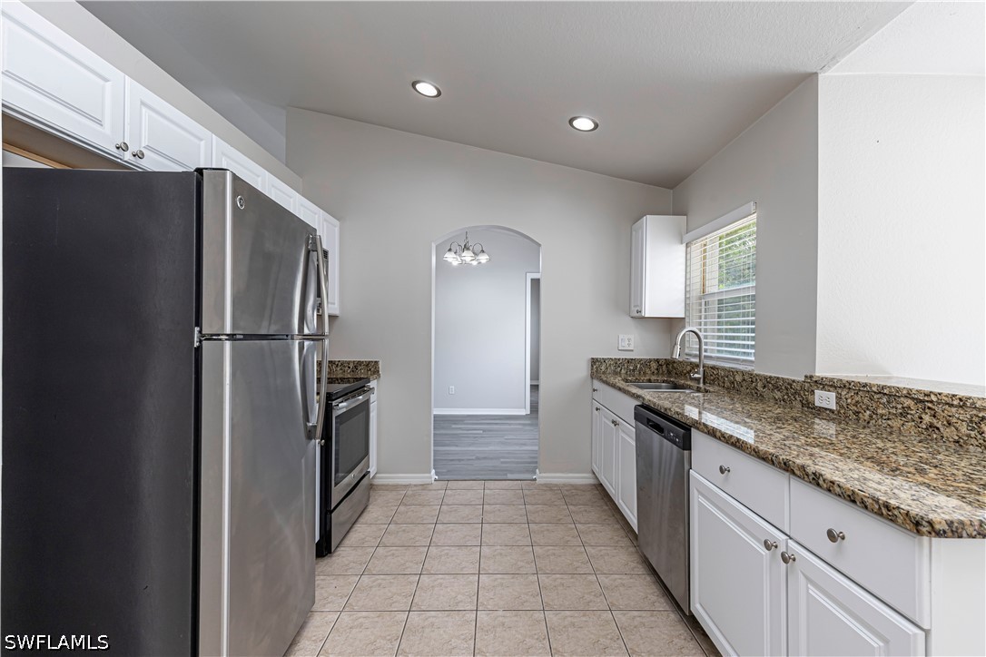 3 Bed SingleFamilyResidence for Sale in Greenbriar, photo 5
