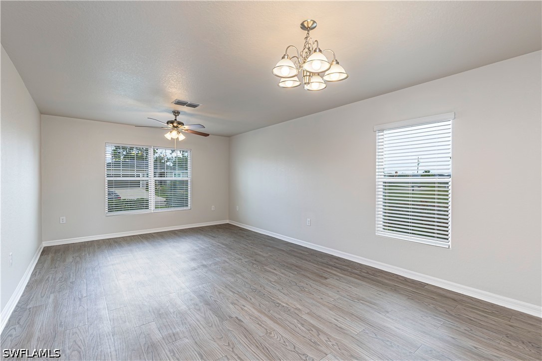 3 Bed SingleFamilyResidence for Sale in Cape Coral, photo 5