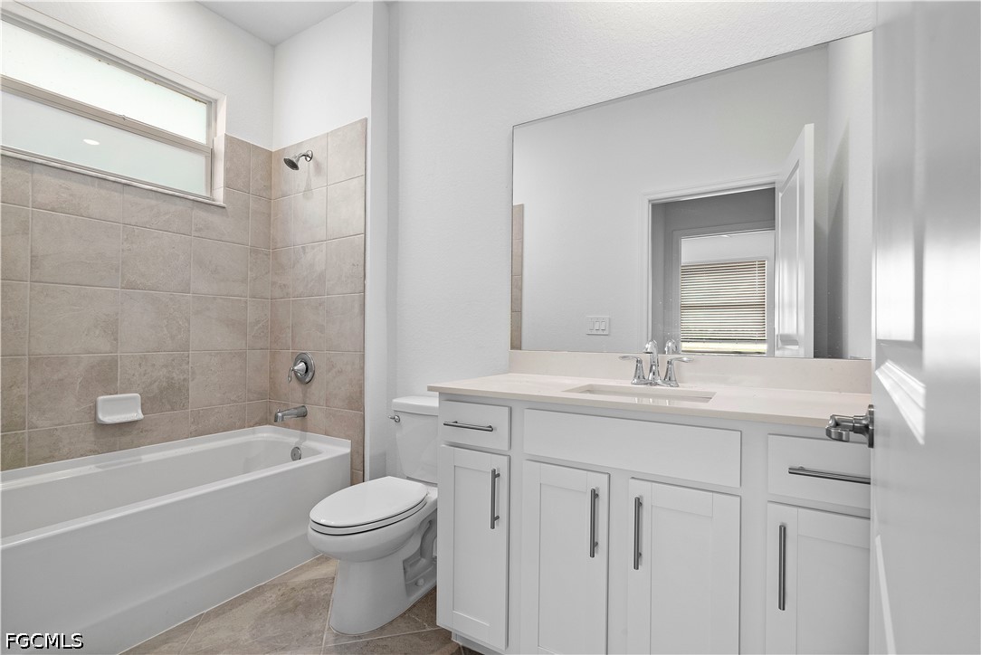 3 Bed Pool Home for Sale in Tuckers Cove, photo 5