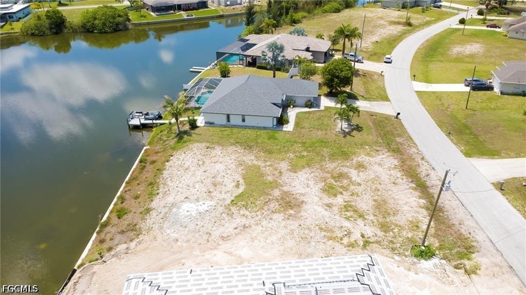 Waterfront Home for Sale in Cape Coral, photo 5