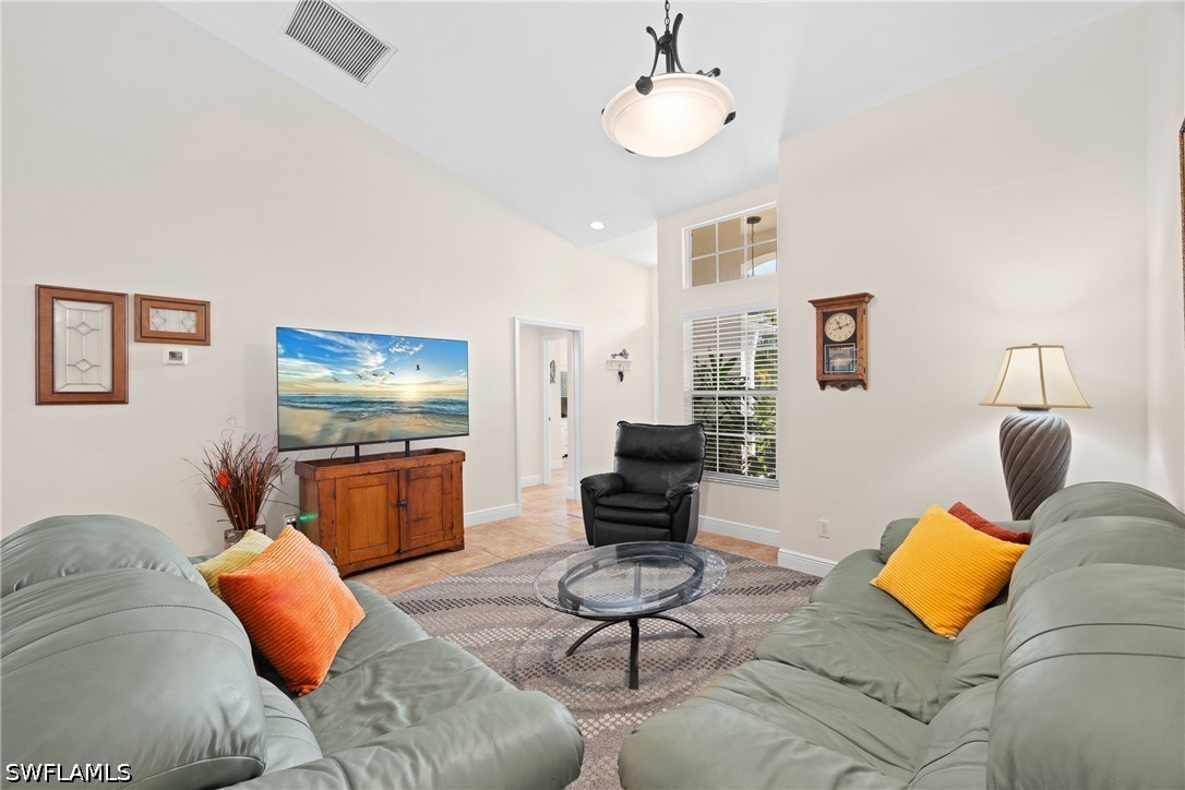 3 Bed Pool Home for Sale in Berkshire Lakes, photo 5