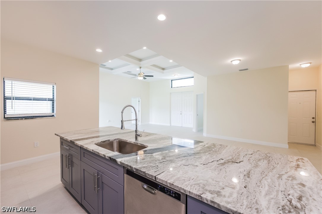 3 Bed SingleFamilyResidence for Sale in Lehigh Acres, photo 5