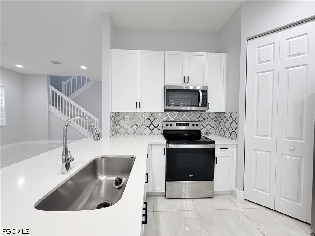 3 Bed SingleFamilyResidence for Sale in Naples, photo 5