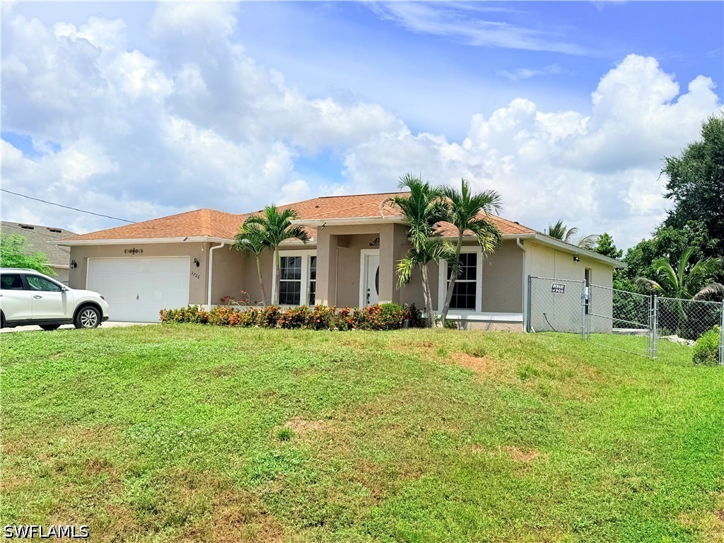 3 Bed Pool Home for Sale in Lehigh Acres, photo 5