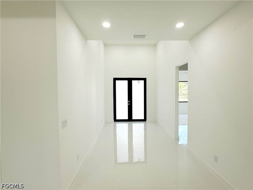 4 Bed SingleFamilyResidence for Sale in Cape Coral, photo 5