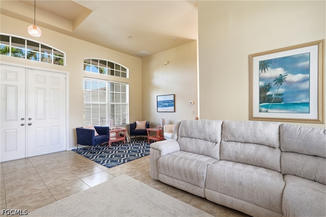 3 Bed Pool Home for Sale in Cape Coral, photo 5