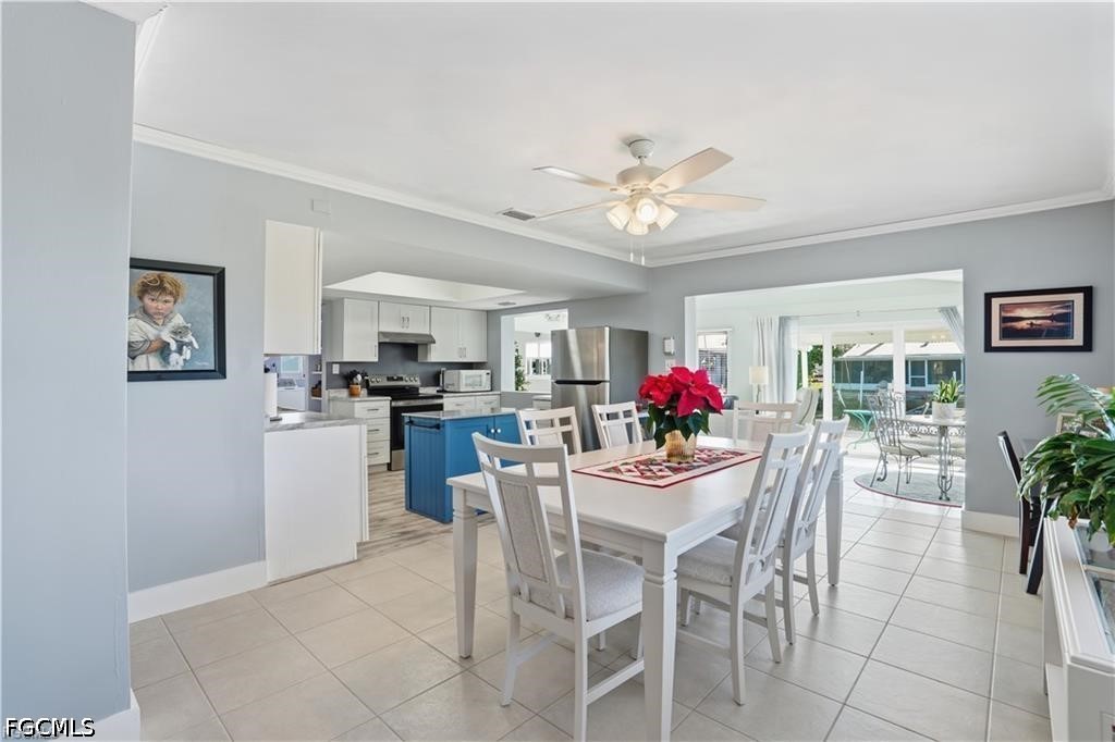 2 Bed Waterfront Home for Sale in Matlacha, photo 5