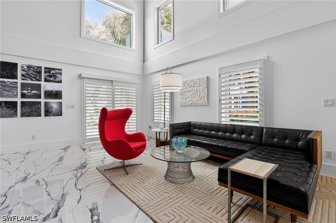 3 Bed SingleFamilyResidence for Sale in Rock Harbor, photo 5