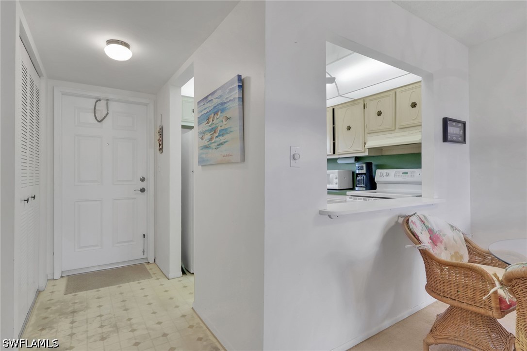1 Bed Condominium for Sale in Naples, photo 5