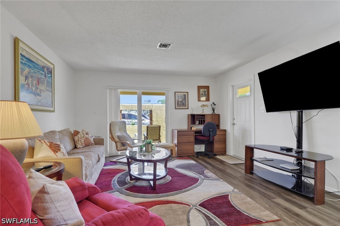 2 Bed Attached for Sale in Glades Country Club, photo 5