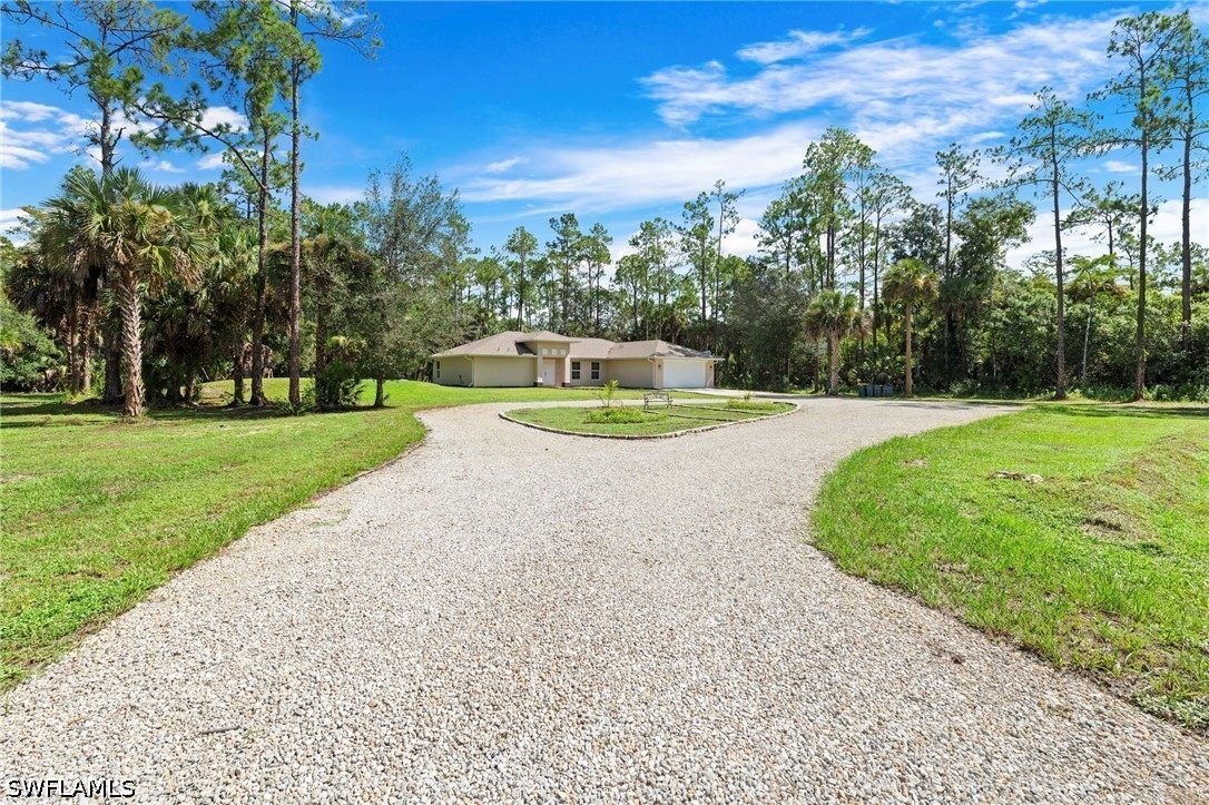 3 Bed SingleFamilyResidence for Sale in Naples, photo 5