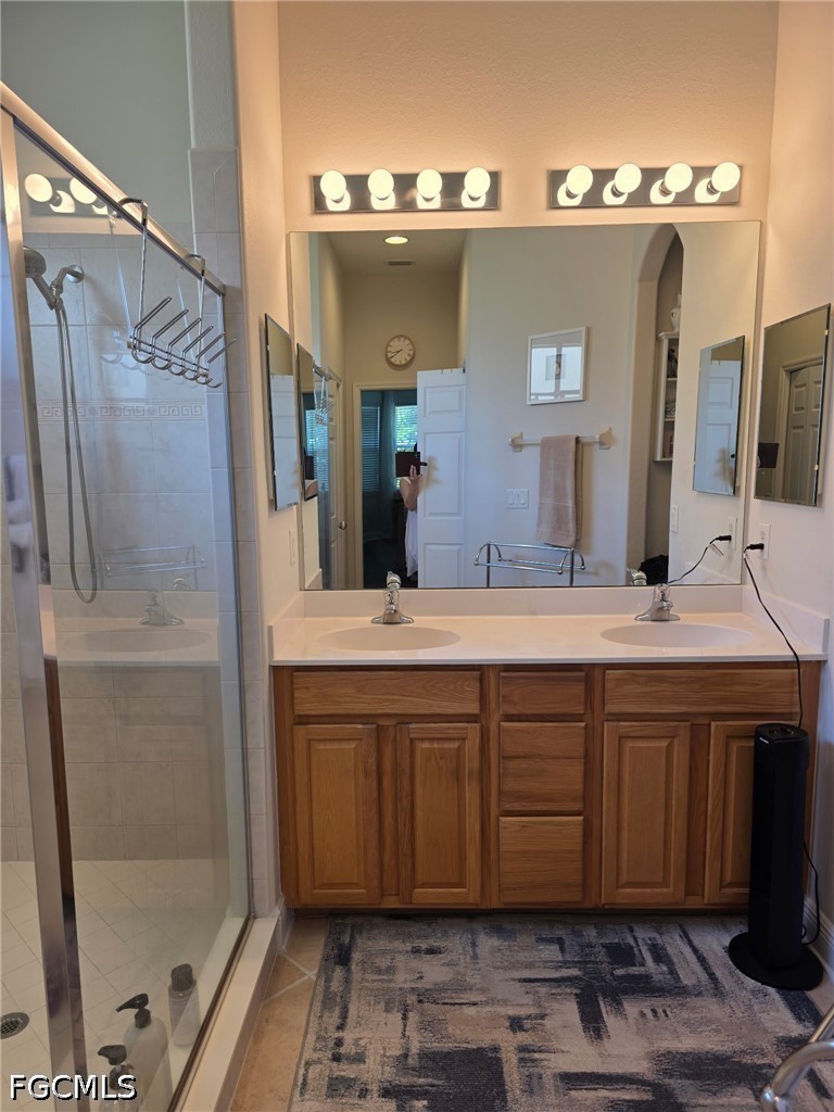 3 Bed SingleFamilyResidence for Sale in Venetian Village, photo 5
