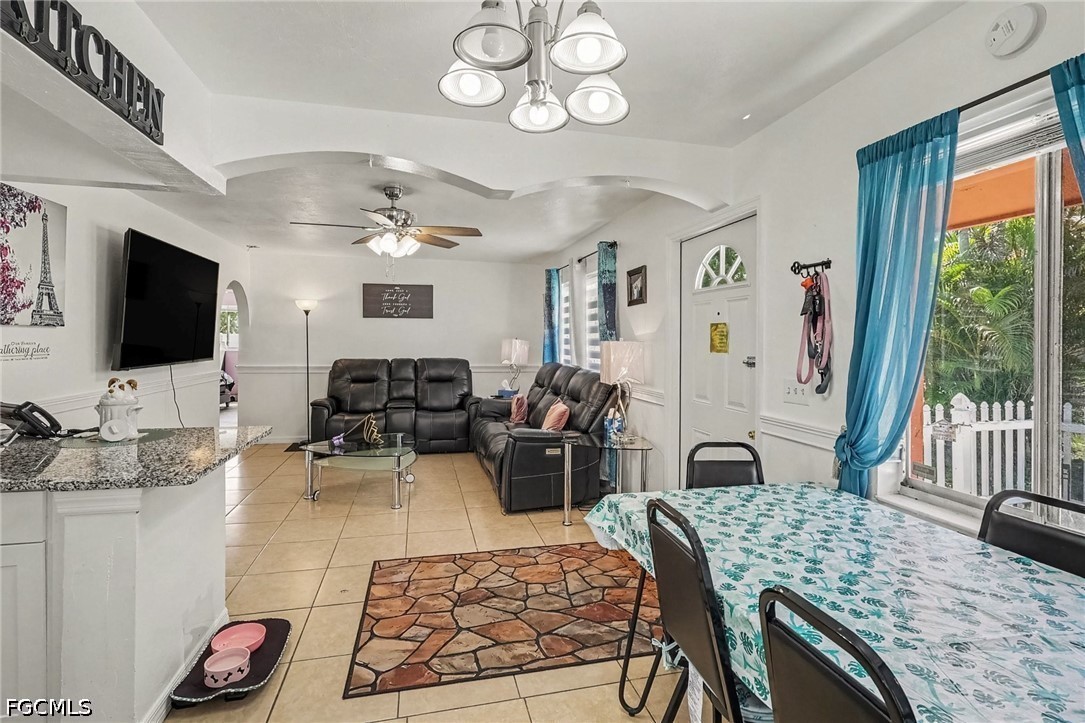 3 Bed SingleFamilyResidence for Sale in Fort Myers, photo 5