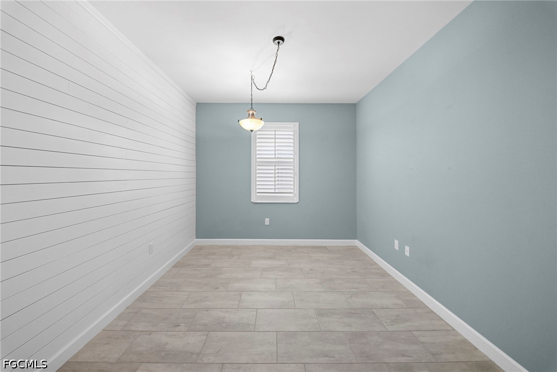 3 Bed SingleFamilyResidence for Sale in Timber Creek, photo 5