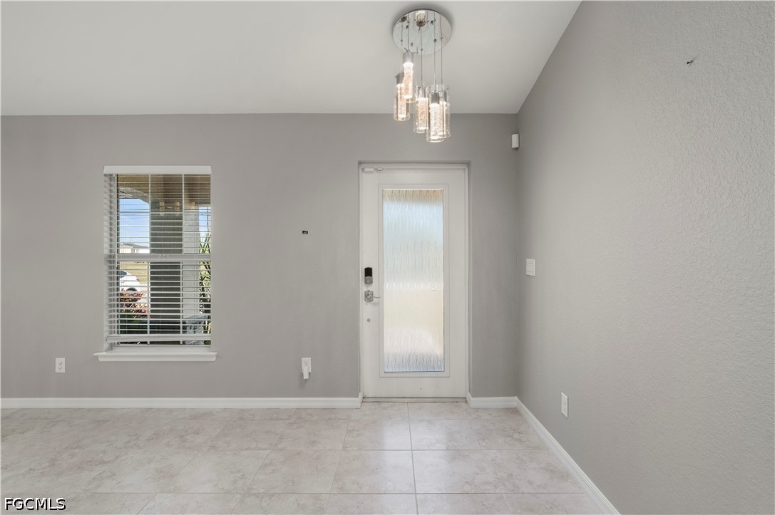 4 Bed SingleFamilyResidence for Sale in Cape Coral, photo 5