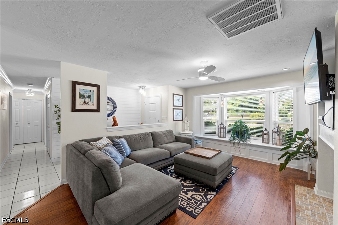 3 Bed SingleFamilyResidence for Sale in Palm City Park, photo 5