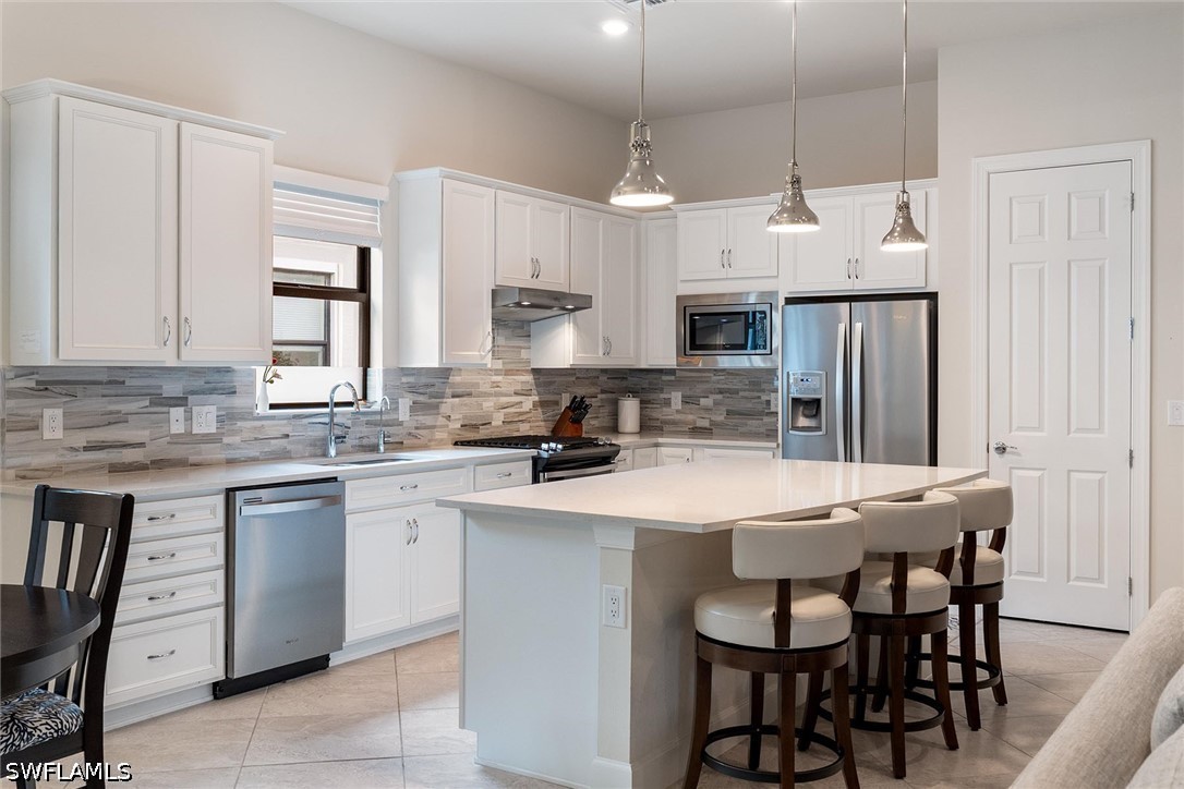 2 Bed Pool Home for Sale in Naples, photo 5