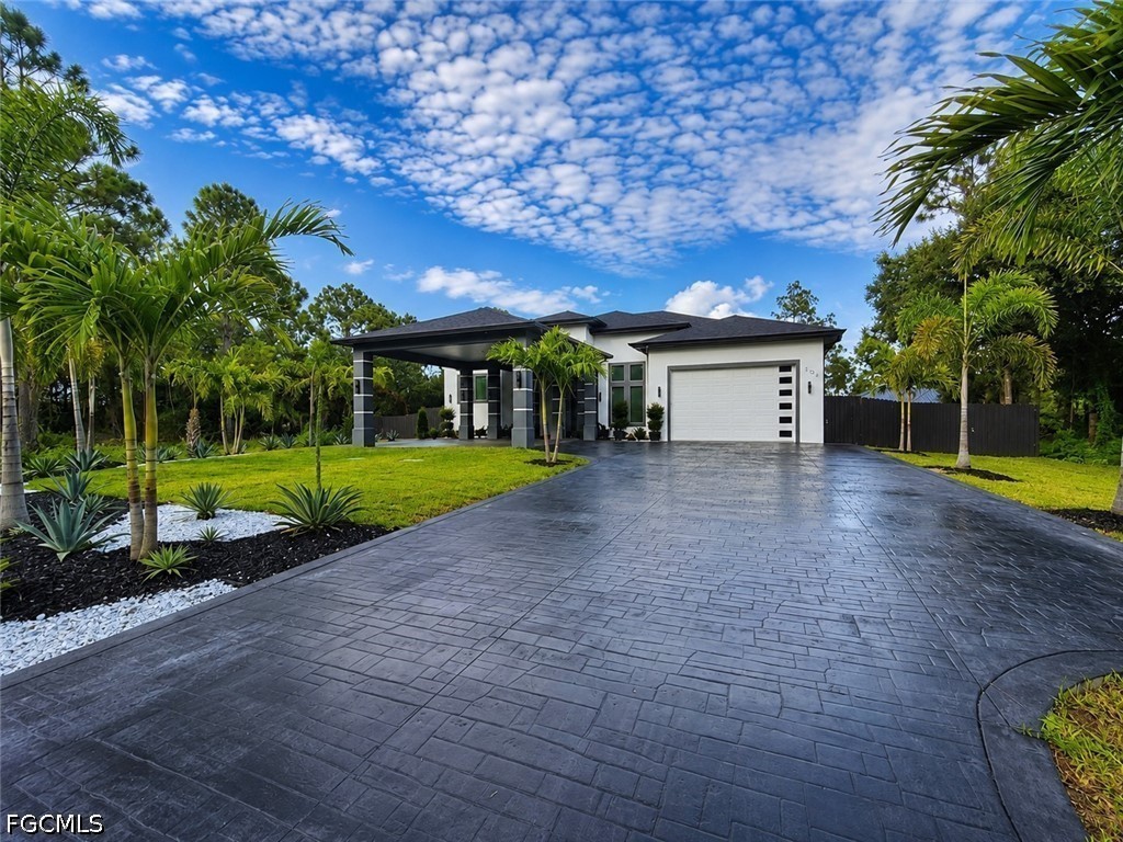 4 Bed SingleFamilyResidence for Sale in Lehigh Acres, photo 5
