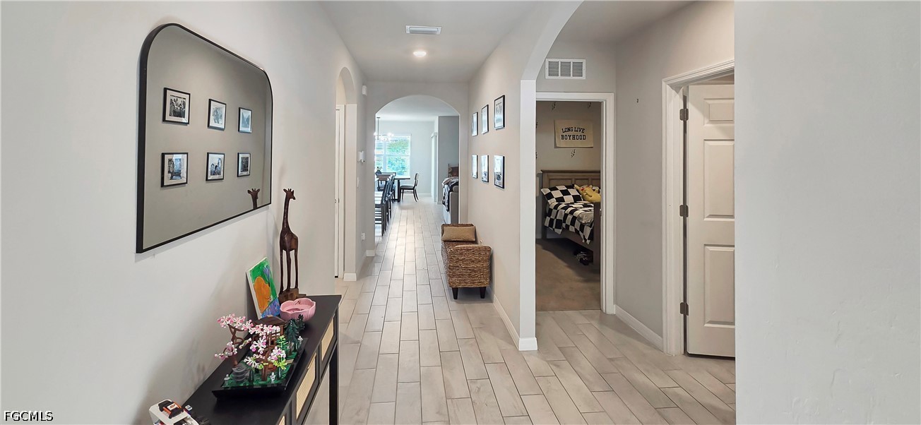 3 Bed SingleFamilyResidence for Sale in Cape Coral, photo 5