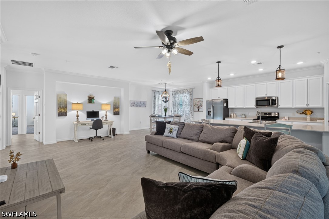 3 Bed Condominium for Sale in Fort Myers, photo 5