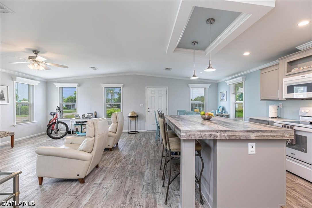 3 Bed ManufacturedHome for Sale in Naples, photo 5