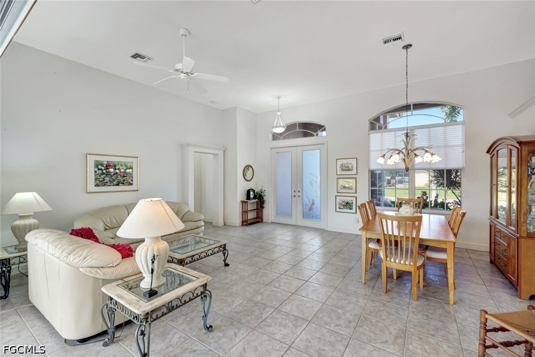 3 Bed Pool Home for Sale in Cape Coral, photo 5