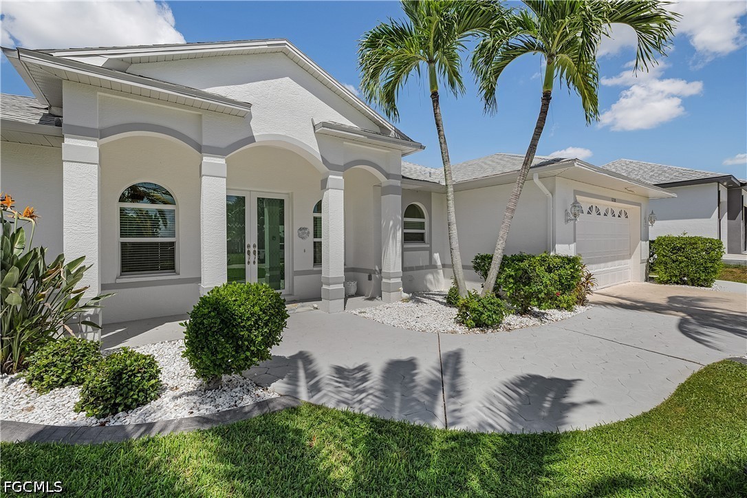 3 Bed Pool Home for Sale in Cape Coral, photo 5