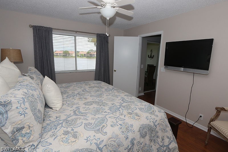 3 Bed Waterfront Home for Sale in Naples, photo 5