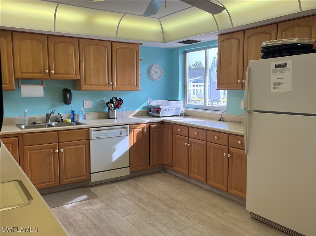 2 Bed Attached for Sale in Fort Myers, photo 41