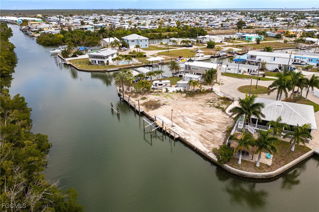 Waterfront Home for Sale in Trailerhaven, photo 41