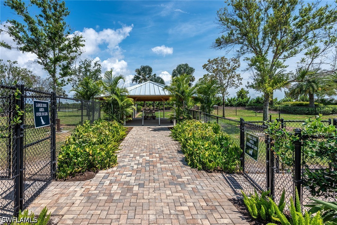 3 Bed Pool Home for Sale in Sutton Cay, photo 41