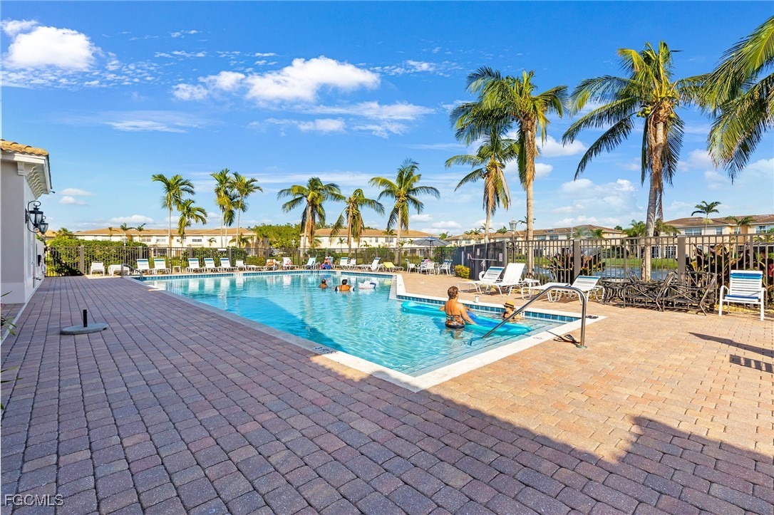 2 Bed Townhouse for Sale in Fort Myers, photo 41
