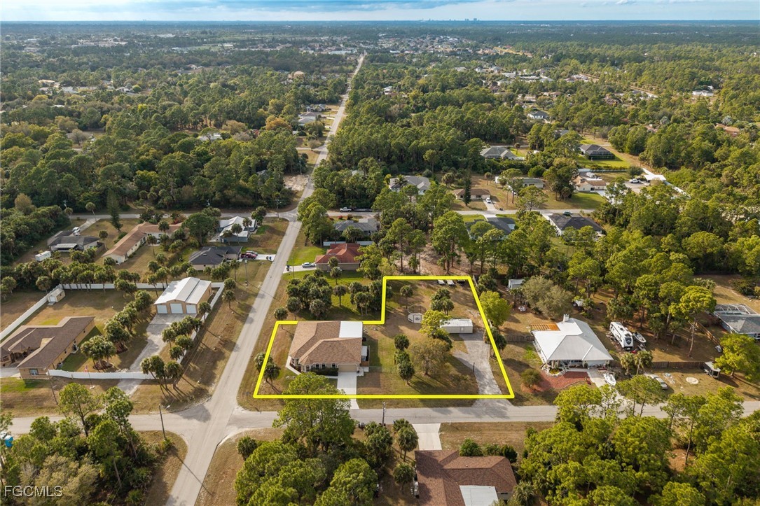 4 Bed SingleFamilyResidence for Sale in Lehigh Acres, photo 41