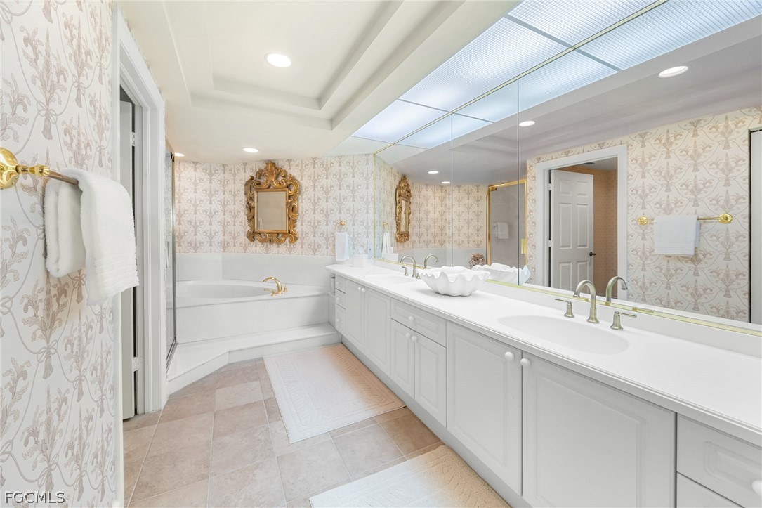 3 Bed Pool Home for Sale in Sanibel, photo 41