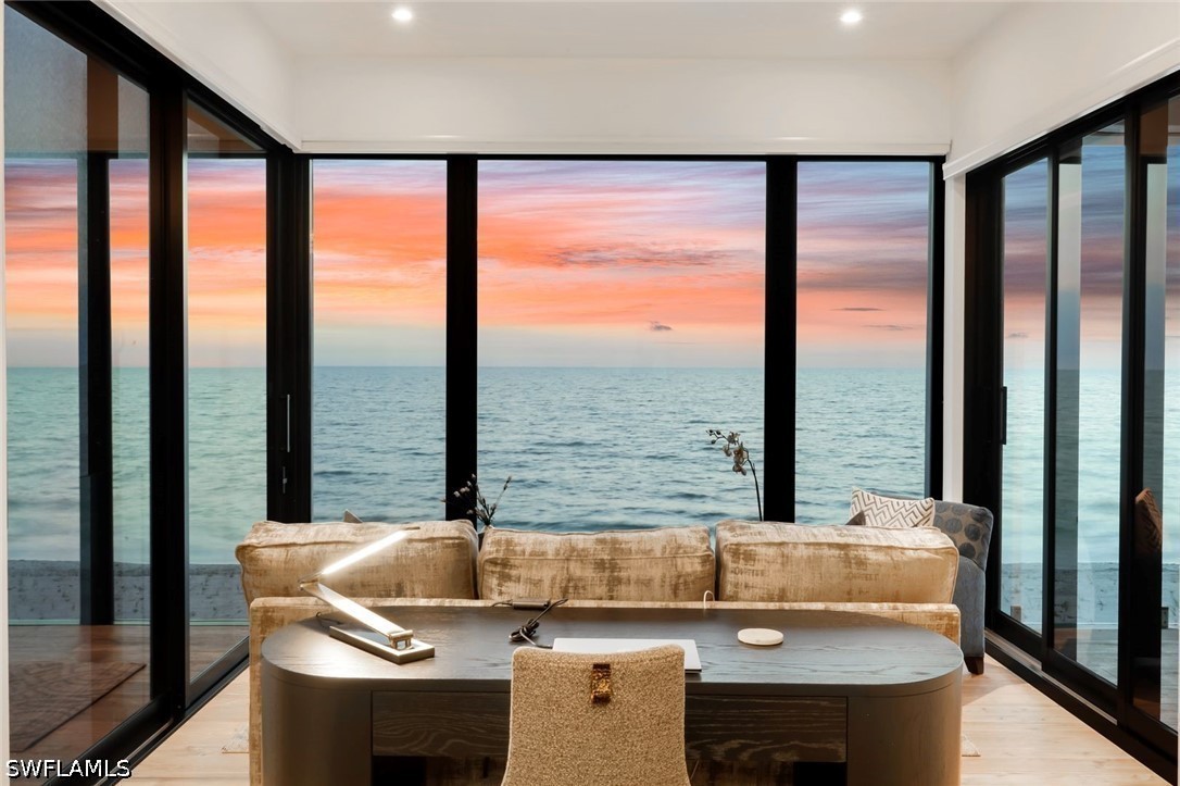 4 Bed Waterfront Home for Sale in Barefoot Beach, photo 41