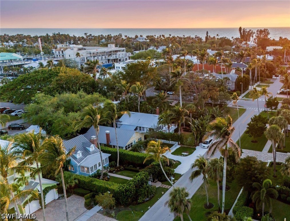 4 Bed Pool Home for Sale in Olde Naples, photo 41