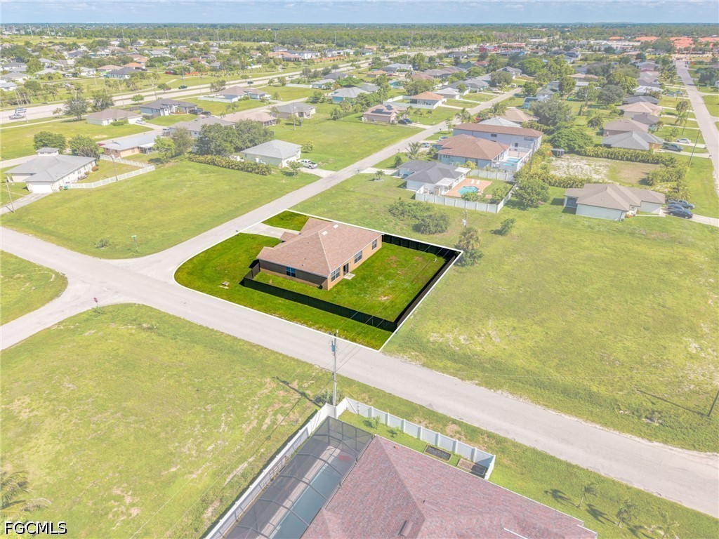 3 Bed SingleFamilyResidence for Sale in Cape Coral, photo 41