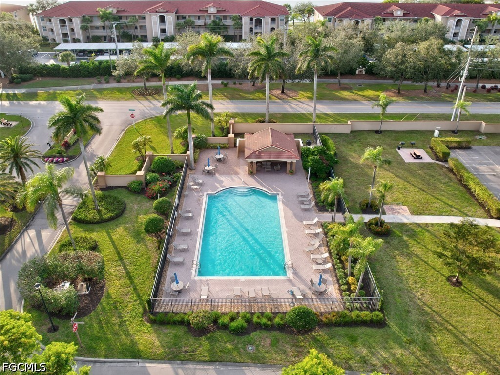 2 Bed Waterfront Home for Sale in Naples, photo 41
