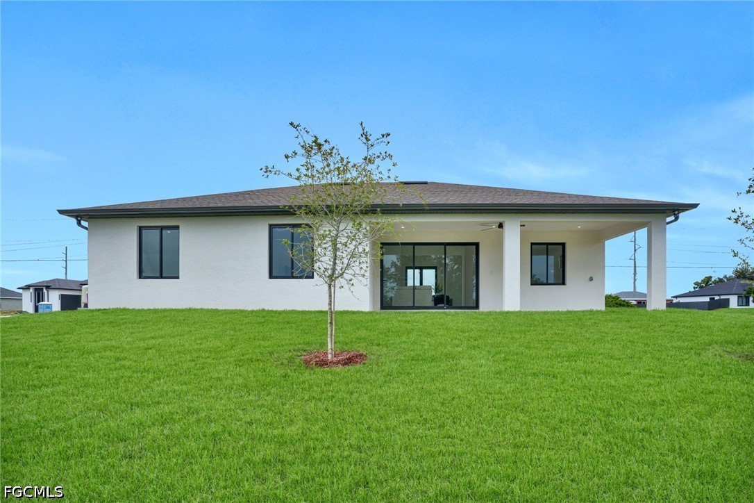 3 Bed Waterfront Home for Sale in Cape Coral, photo 41