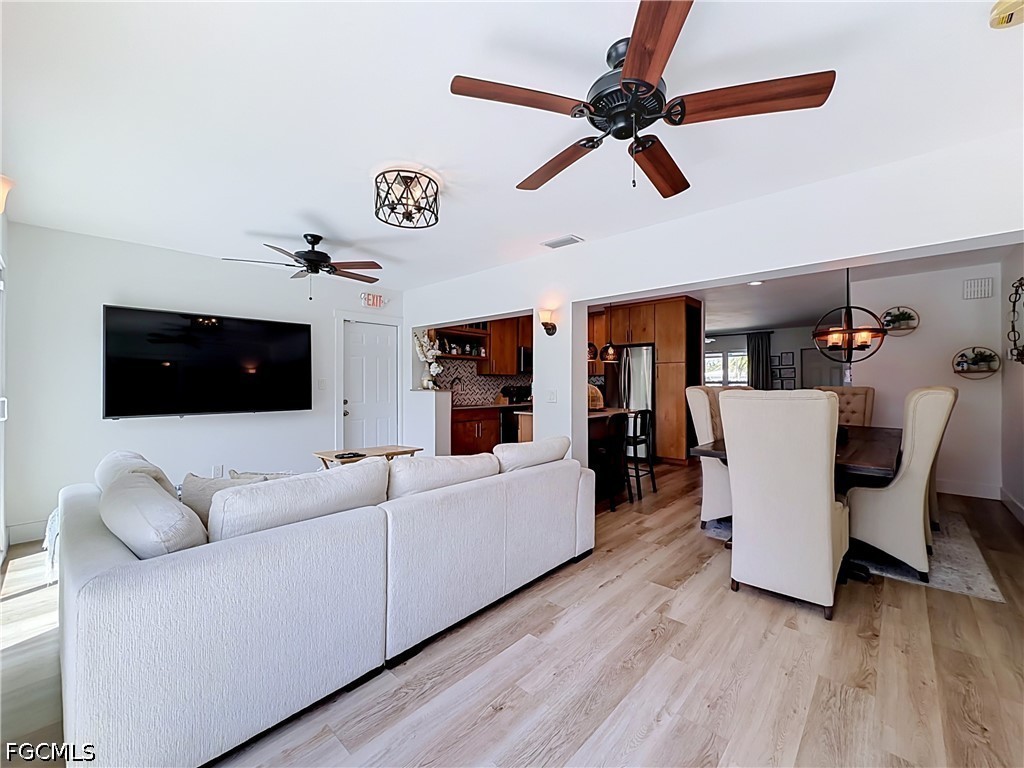 3 Bed Pool Home for Sale in Acreage, photo 41