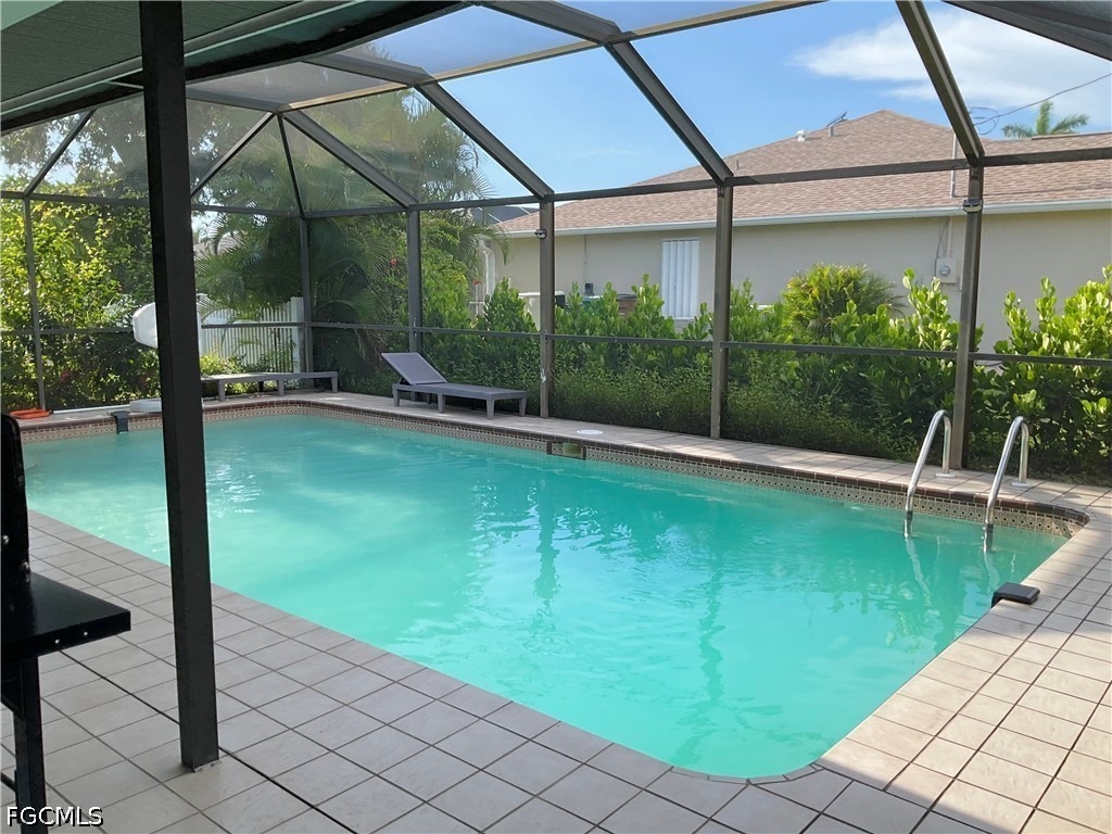 3 Bed Pool Home for Sale in Cape Coral, photo 41