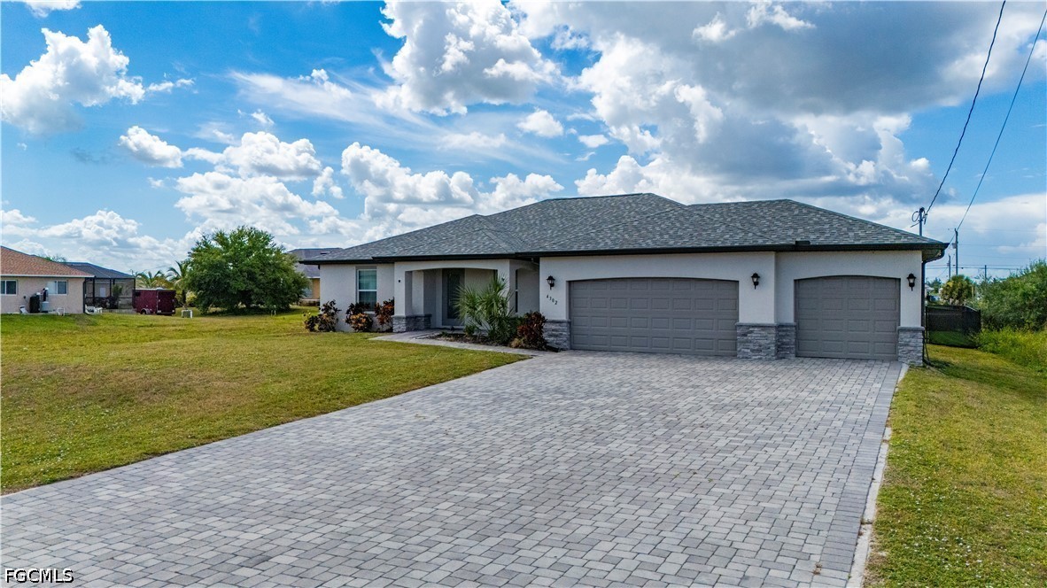 4 Bed SingleFamilyResidence for Sale in Cape Coral, photo 41