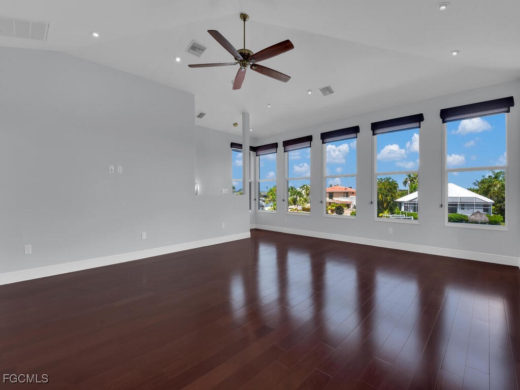 5 Bed Pool Home for Sale in Rose Garden, photo 42