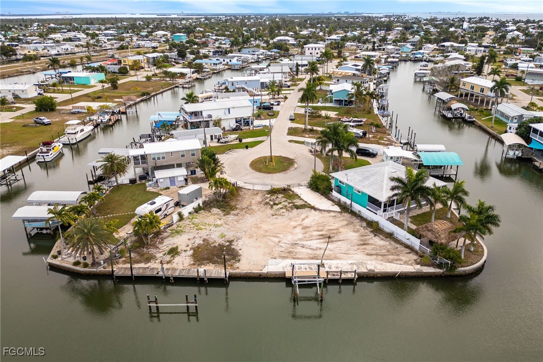 Waterfront Home for Sale in Trailerhaven, photo 42