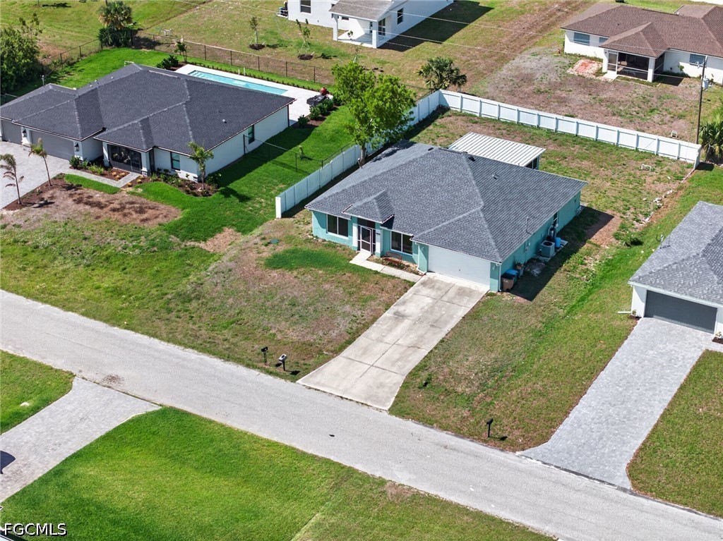 3 Bed SingleFamilyResidence for Sale in Cape Coral, photo 42
