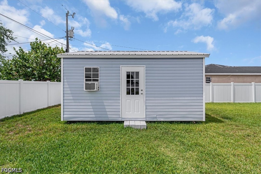 4 Bed SingleFamilyResidence for Sale in Cape Coral, photo 42